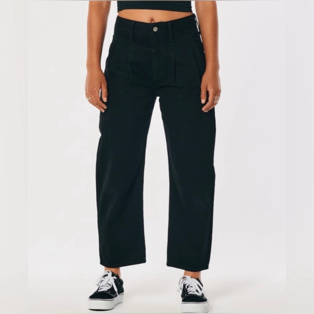 SOLD - Hollister High-Rise Barrel Jeans. 100% Cotton. No tags but never worn.